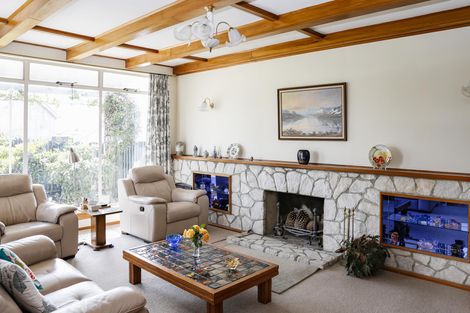 Photo of property in 1 Weston Road, Holmes Hill, Oamaru, 9401