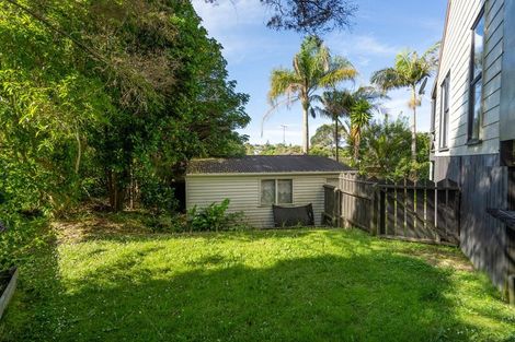 Photo of property in 7 Eagleson Street, Northcross, Auckland, 0632