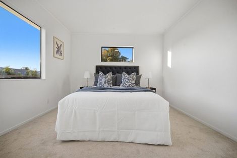 Photo of property in 1/76 Chilcott Road, Henderson, Auckland, 0612