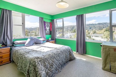 Photo of property in 184 George Street, Stokes Valley, Lower Hutt, 5019