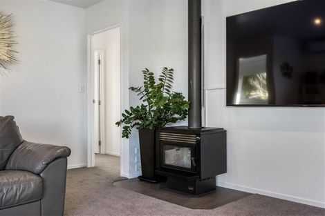 Photo of property in 56 Donald Street, Stanmore Bay, Whangaparaoa, 0932