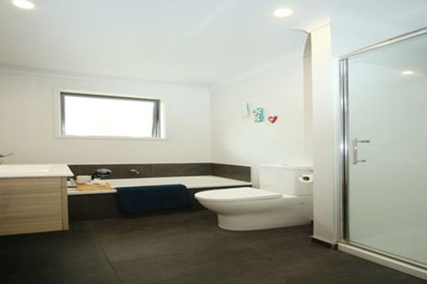 Photo of property in 99 Ballintoy Park Drive, Welcome Bay, Tauranga, 3175