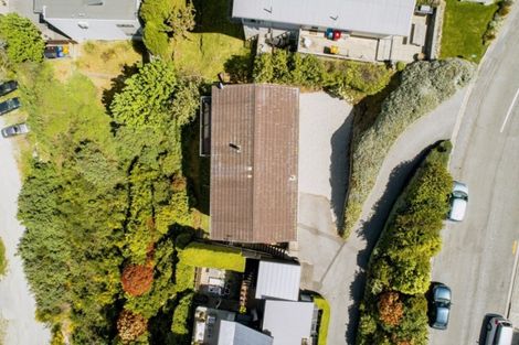 Photo of property in 5 Earnslaw Terrace, Queenstown, 9300