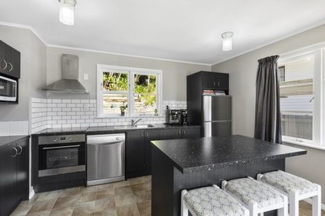 Photo of property in 37 Logie Street, Stokes Valley, Lower Hutt, 5019