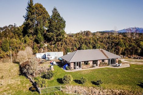 Photo of property in 307 Central Road, Upper Moutere, 7175