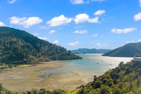 Photo of property in 34 Mccormicks Road, Whatamango Bay, Picton, 7281