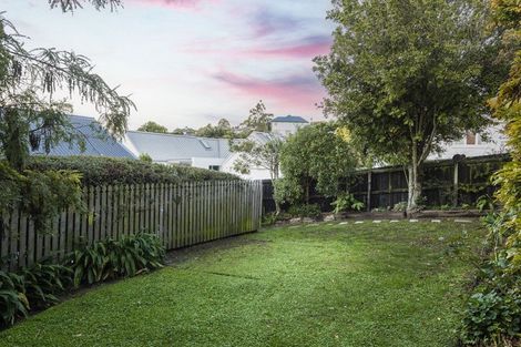 Photo of property in 97 Hackthorne Road, Cashmere, Christchurch, 8022