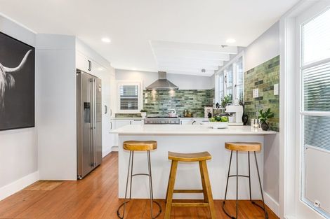 Photo of property in 18 Cuba Street, Petone, Lower Hutt, 5012