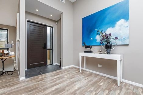 Photo of property in 29 Ascension Crescent, Orewa, 0931