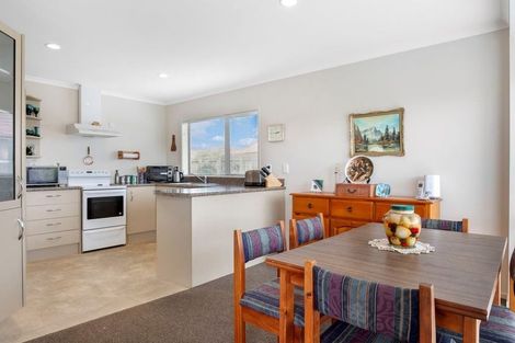 Photo of property in Trackside Villas, 4/91 Mako Mako Road, Levin, 5510