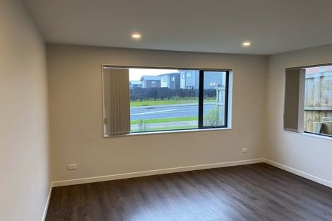 Photo of property in 148 Hobsonville Road, Hobsonville, Auckland, 0618