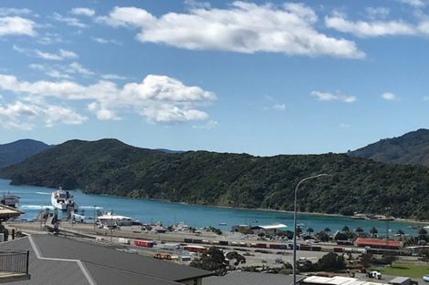 Photo of property in 26 Harbour View Heights, Picton, 7220