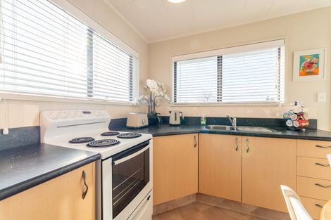 Photo of property in 1/52 Avenue Road, West End, Timaru, 7910