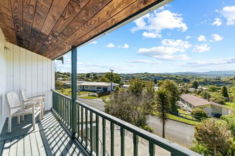 Photo of property in 11 Ruru Road, Taihape, 4720