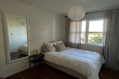 Photo of property in 2/65 Church Street, Devonport, Auckland, 0624