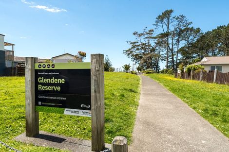 Photo of property in 6 Thornlow Street, Glendene, Auckland, 0602