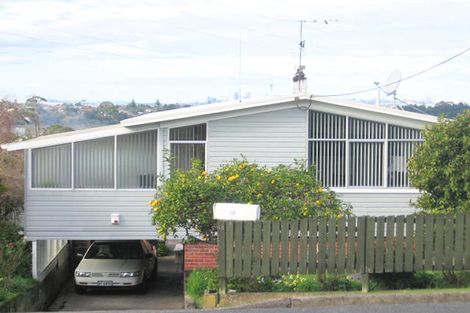 Photo of property in 18 Waimumu Road, Massey, Auckland, 0614