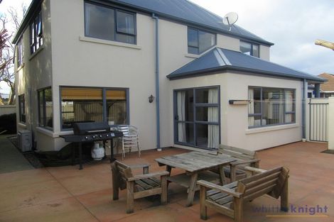 Photo of property in 122a Maidstone Road, Ilam, Christchurch, 8041