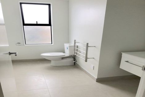 Photo of property in 5 Battalion Drive, Papakura, 2110