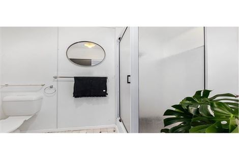 Photo of property in 24a Deller Grove, Silverstream, Upper Hutt, 5019