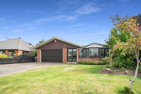 Photo of property in 4 Addison Place, Halswell, Christchurch, 8025