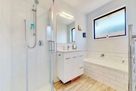 Photo of property in 38 Te Kio Crescent, Papamoa Beach, Papamoa, 3118