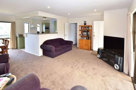 Photo of property in 15 Elizabeth Drive, West Harbour, Auckland, 0618