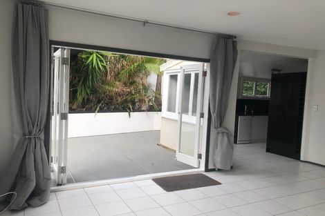 Photo of property in 17b Warwick Street, Morningside, Auckland, 1022