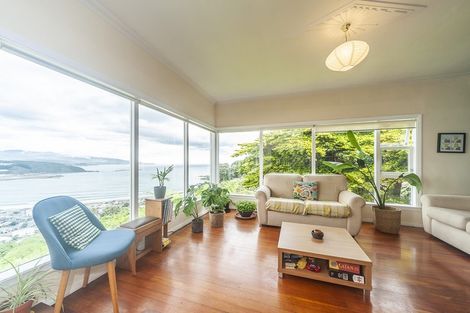 Photo of property in 10 Sunglow Avenue, Melrose, Wellington, 6023