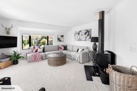 Photo of property in 5a Bolton Lane, Queenstown, 9300