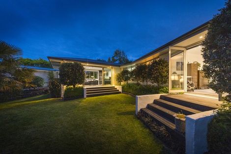 Photo of property in 34 Churchill Avenue, Hokowhitu, Palmerston North, 4410