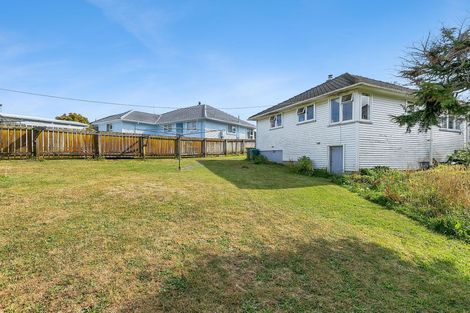 Photo of property in 20 Stevens Crescent, Ranui, Porirua, 5024