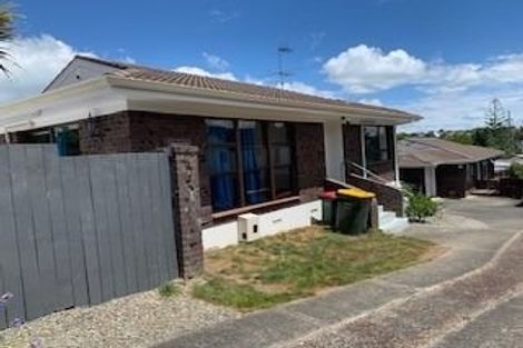 Photo of property in 1/50 Edgeworth Road, Glenfield, Auckland, 0629