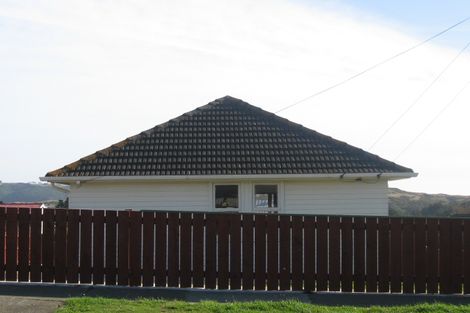 Photo of property in 25 Astrolabe Street, Cannons Creek, Porirua, 5024