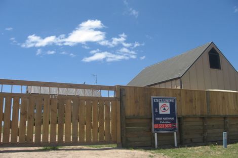 Photo of property in 147 Pukehina Parade, Pukehina, Te Puke, 3189