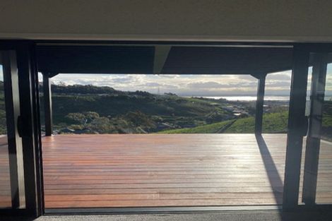 Photo of property in 5 Hill Tops Way, Stoke, Nelson, 7011