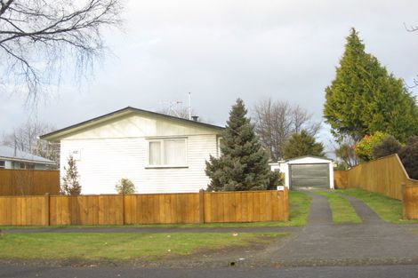 Photo of property in 98 Te Rangitautahanga Road, Turangi, 3334