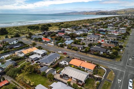 Photo of property in 337 Pine Avenue, South New Brighton, Christchurch, 8062