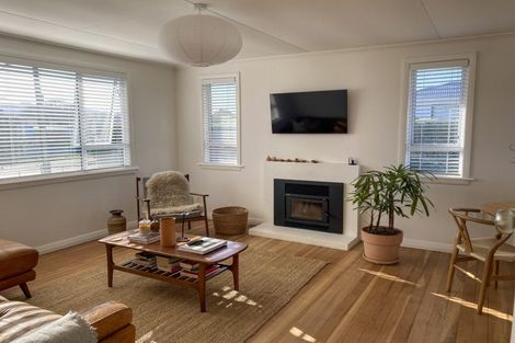 Photo of property in 8 Barrett Place, Carterton, 5713