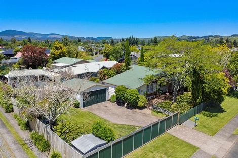 Photo of property in 1 Kamahi Place, Pukehangi, Rotorua, 3015