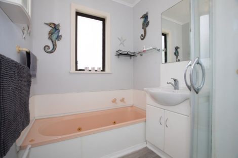 Photo of property in 4 Montgomery Street, Feilding, 4702