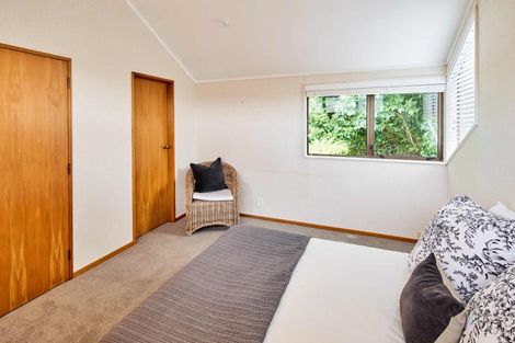 Photo of property in 123 Oriel Avenue, Tawa, Wellington, 5028