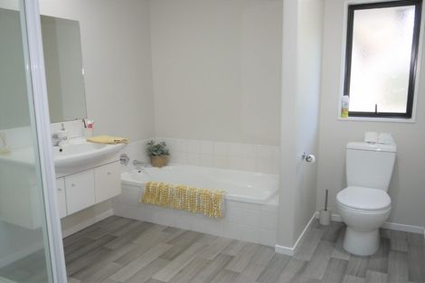 Photo of property in 2 Nautilus Place, Spencerville, Christchurch, 8083