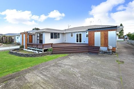 Photo of property in 33 Hill Crescent, Papakura, 2110