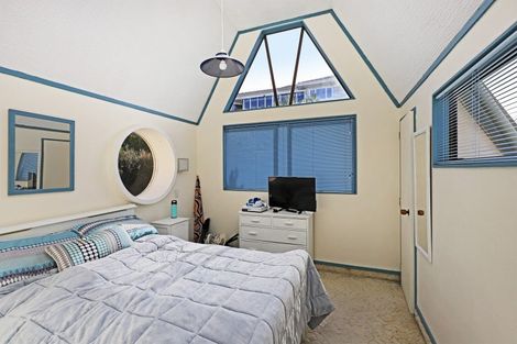 Photo of property in 17 Ewan Place, Taradale, Napier, 4112