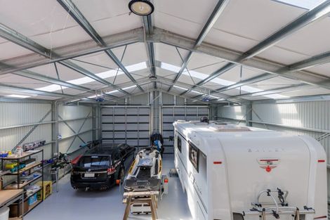 Photo of property in 246 Centrewood Park Road, Waimate, 7977