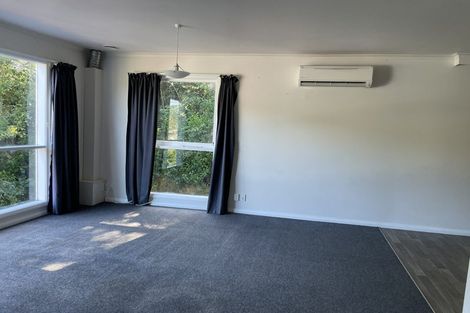 Photo of property in 6 Epsom Way, Karori, Wellington, 6012