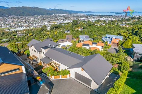 Photo of property in 27 Meadowbank Drive, Belmont, Lower Hutt, 5010