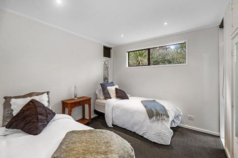 Photo of property in 107 Tiroroa Avenue, Te Atatu South, Auckland, 0610