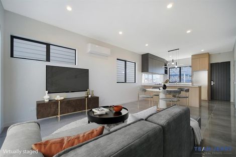 Photo of property in 2 Tukauri Place, Papakura, 2110